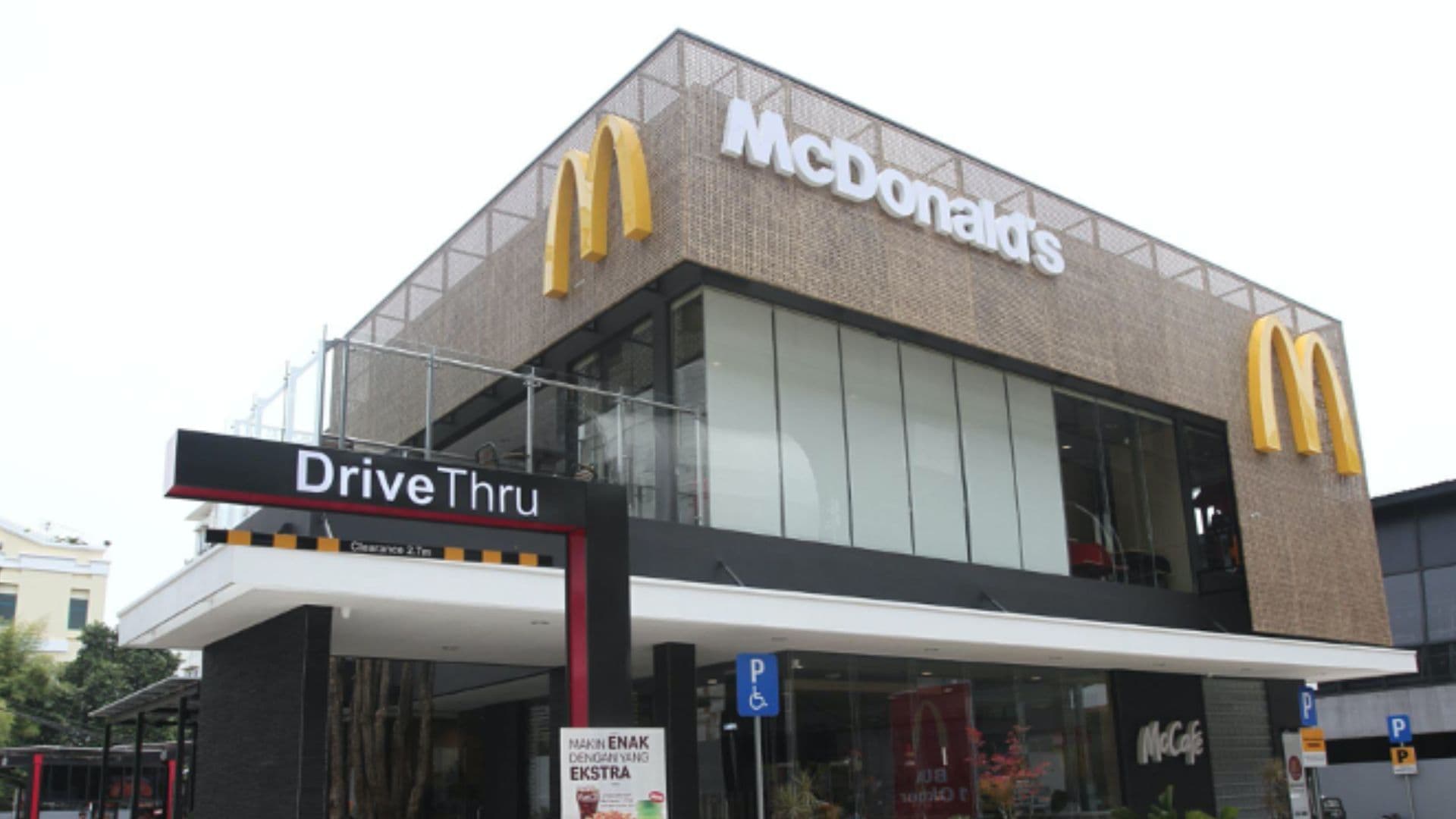 McDonald's Boulevard Barat, Kelapa Gading