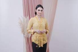 model kebaya