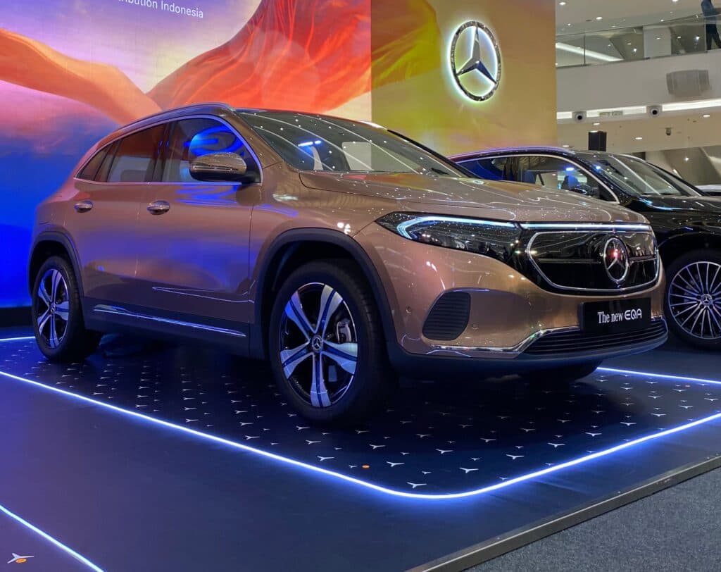Mercedes-Benz 