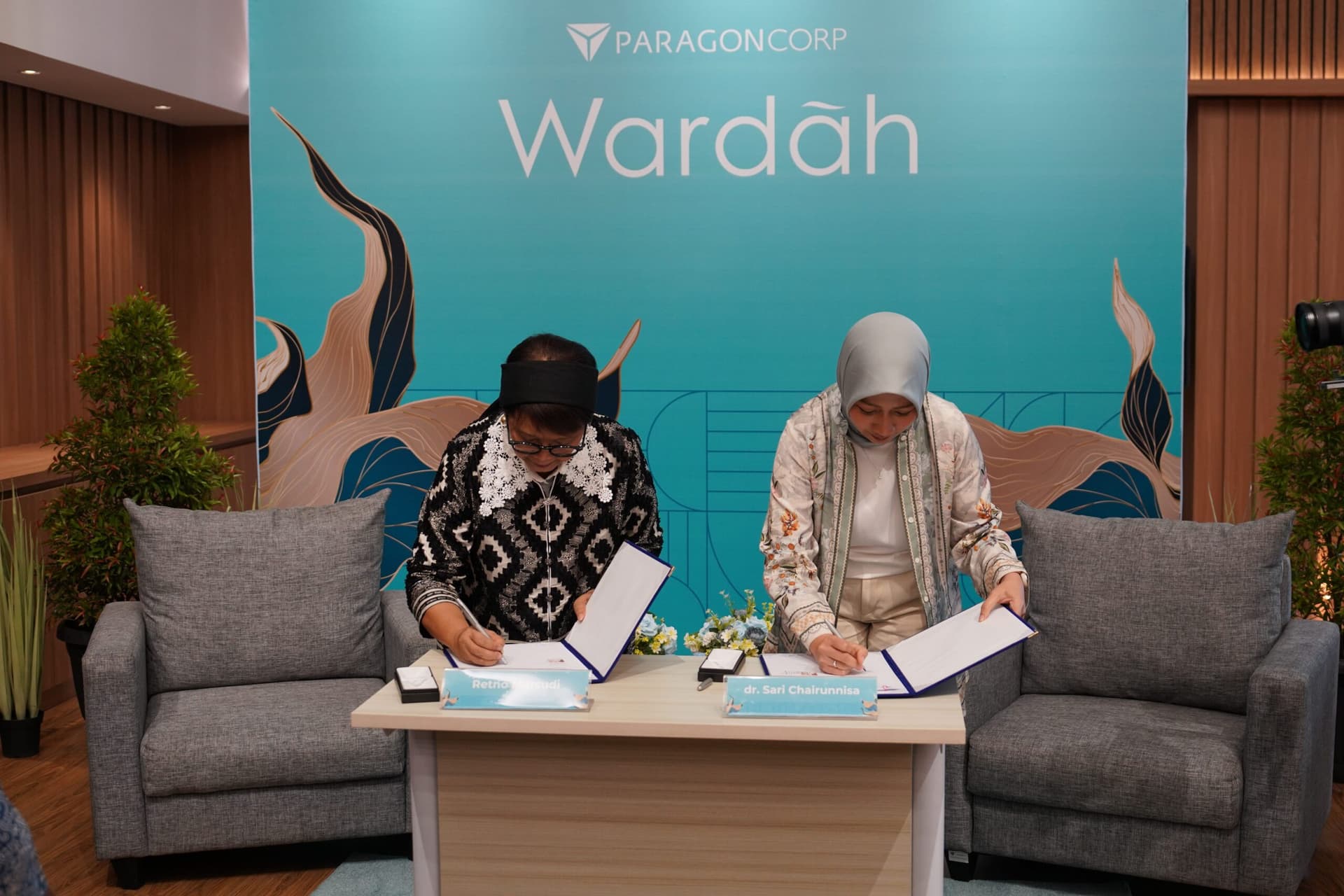 Retno marsudi paragoncorp