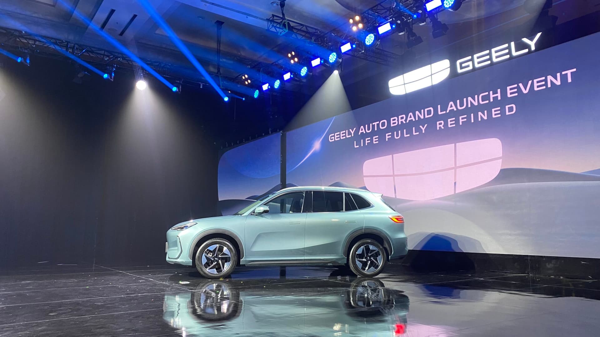 Geely EX5
