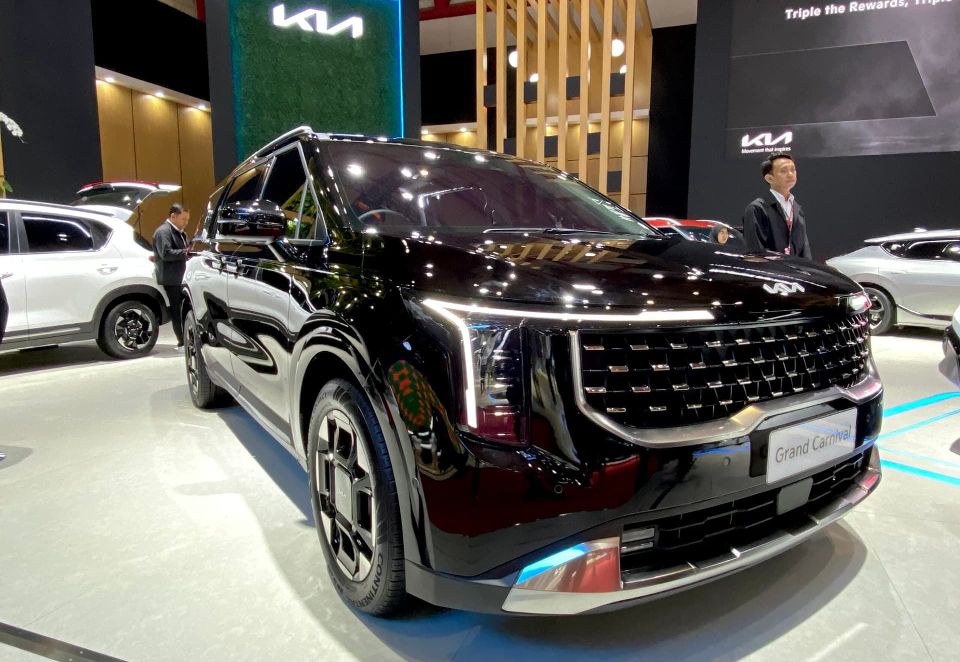 Kia Carnival